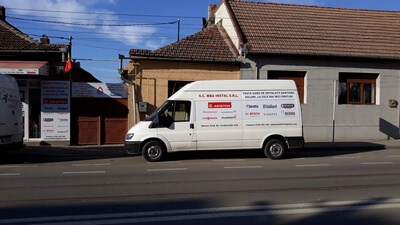 MBA Instal Arad. Imagine microbuz MBA Instal, pentru transport gratuit in Arad